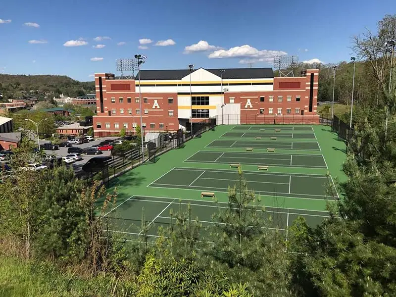 tennis court builder in North Carolina